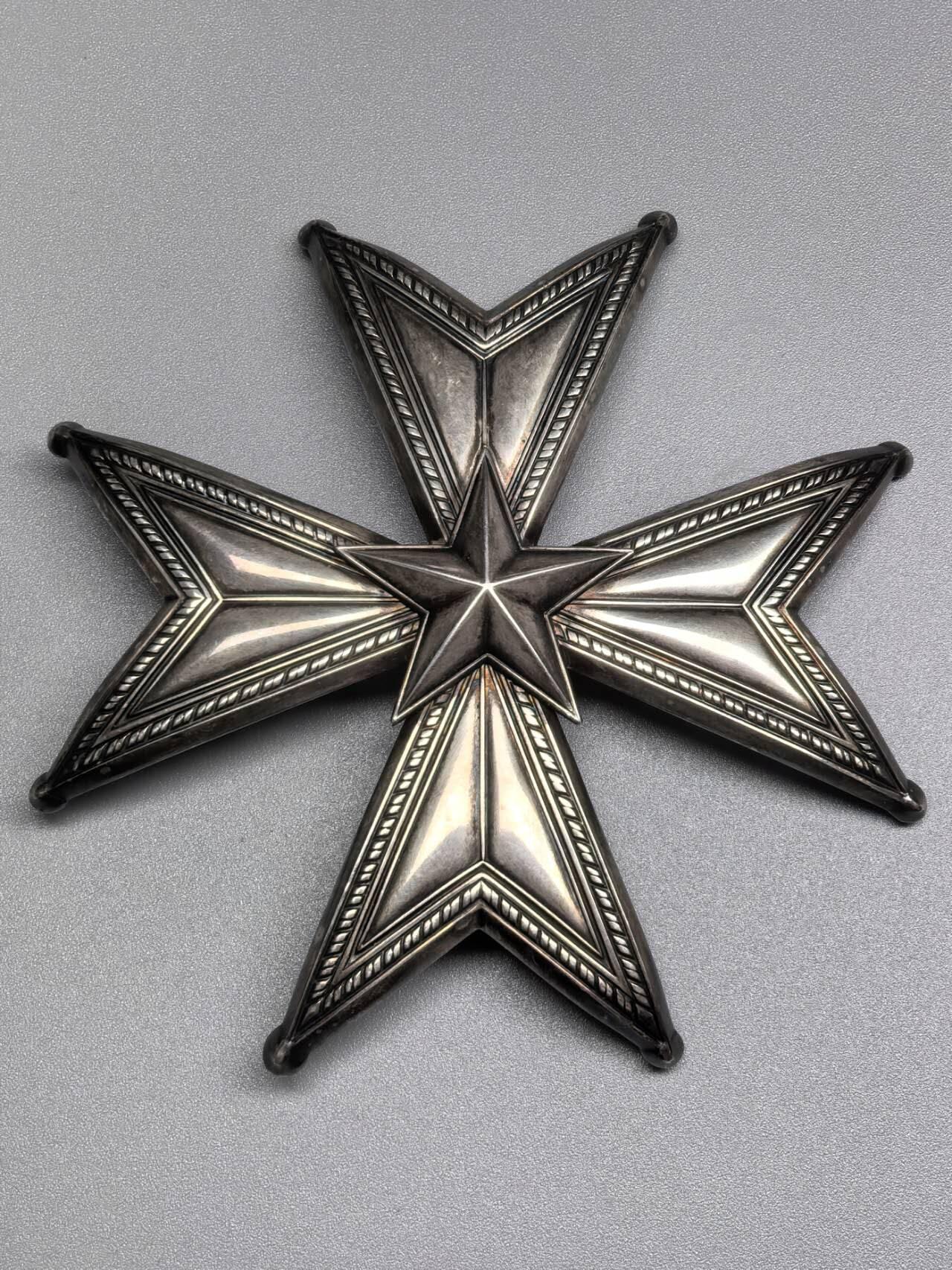 小驴勋章奖章收藏11月22日周六晚六点拍卖（珍爱和平，收藏战争，铭记历史，勿忘国耻，忠党爱国。有偿代拍，送拍规则在简介最后，参拍须阅读规则后再参拍，关系到运费包装发货时效真假辨别等关键信息，拍卖时不再发原图，看大图店主微信码在拍卖店铺介绍里） 瑞典北极星勋章，指挥官一级北极星勋章，银质星芒章，C.F.CARLMAN造，背杆基座内部有清晰的厂标银戳和年份戳