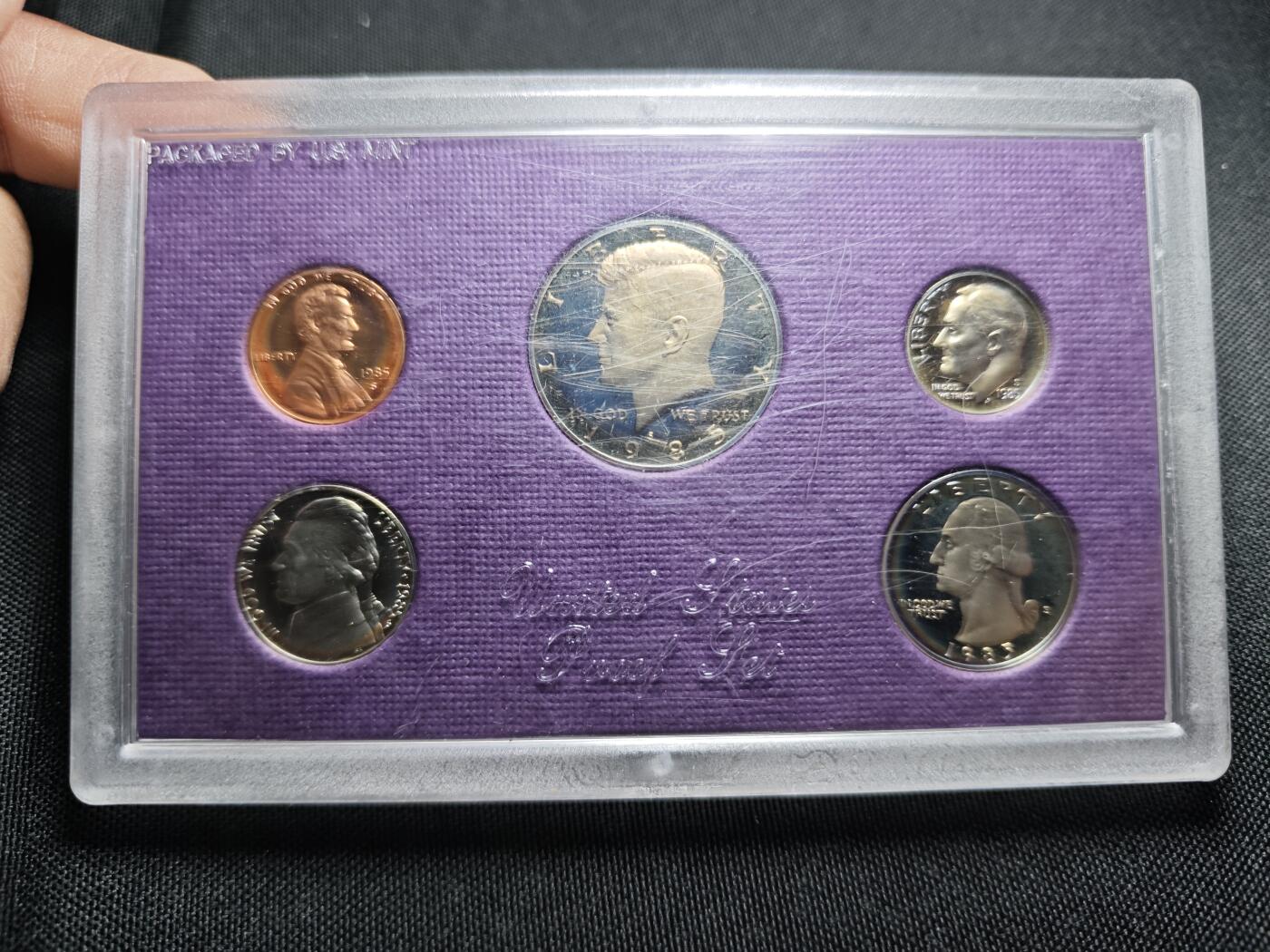 KK钱币收藏小铺 （套币 好品/批量散币 银币）专场  2月预留时间 周末发货  1985美国大小面值清年精制套币