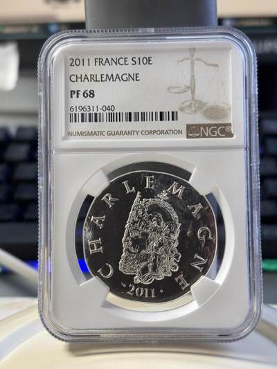 第182期拍卖 - 获奖法国2011年君王系列查理曼大帝仿古纪念银币NGC-PF68原盒证书，900银，发行20000枚，2011年世界硬币大奖-最佳克郎币