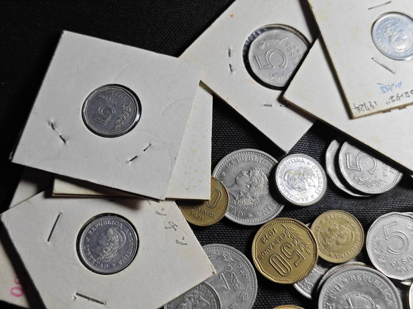 KK钱币收藏小铺 （套币 好品/批量散币 银币）专场  2月预留时间 周末发货  阿根廷散币一组108枚 可配套