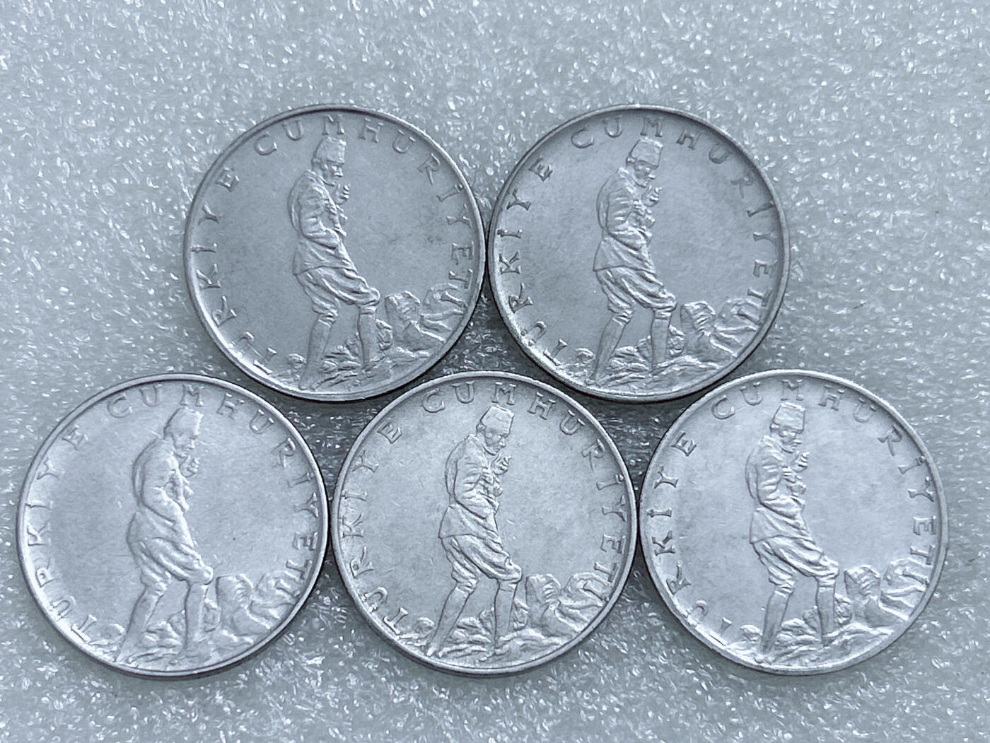 第一海外回流一元起拍收藏 散集专场  第270期 土耳其2.5里拉硬币 5枚