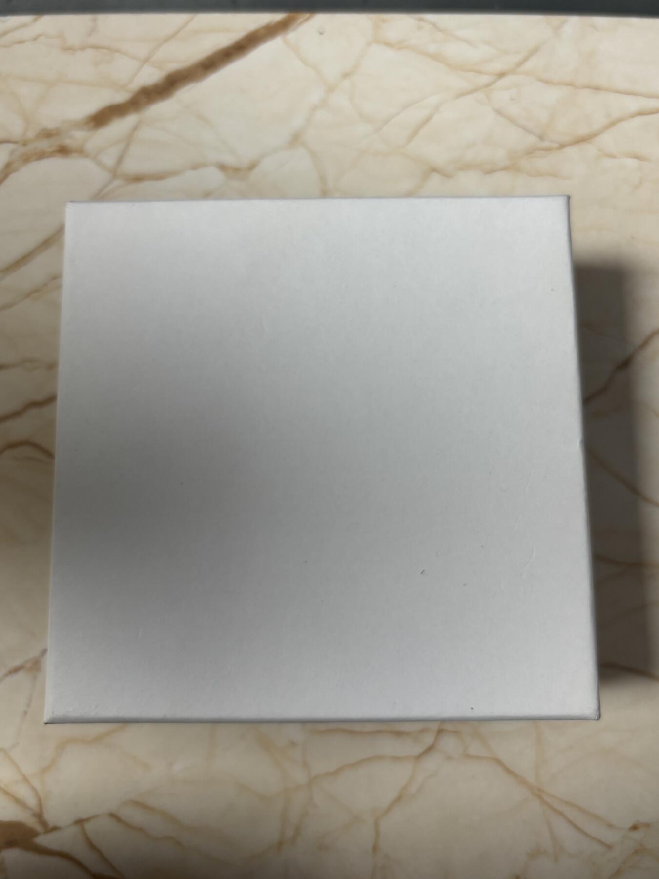 第182期拍卖 喀麦隆2022年天使3大天使拉斐尔嵌彩玻璃2盎司银币，999银，发行500枚，