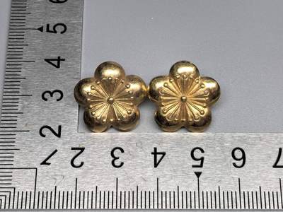 小驴勋章奖章收藏11月22日周六晚六点拍卖（珍爱和平，收藏战争，铭记历史，勿忘国耻，忠党爱国。有偿代拍，送拍规则在简介最后，参拍须阅读规则后再参拍，关系到运费包装发货时效真假辨别等关键信息，拍卖时不再发原图，看大图店主微信码在拍卖店铺介绍里） - 民国领章肩章 铝制梅花 少校