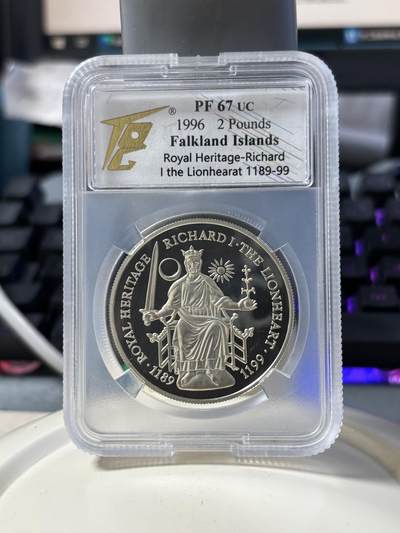 第182期拍卖 - 福克兰1996年英国君王系列查理一世精制纪念银币评级67分，925银，28.28克