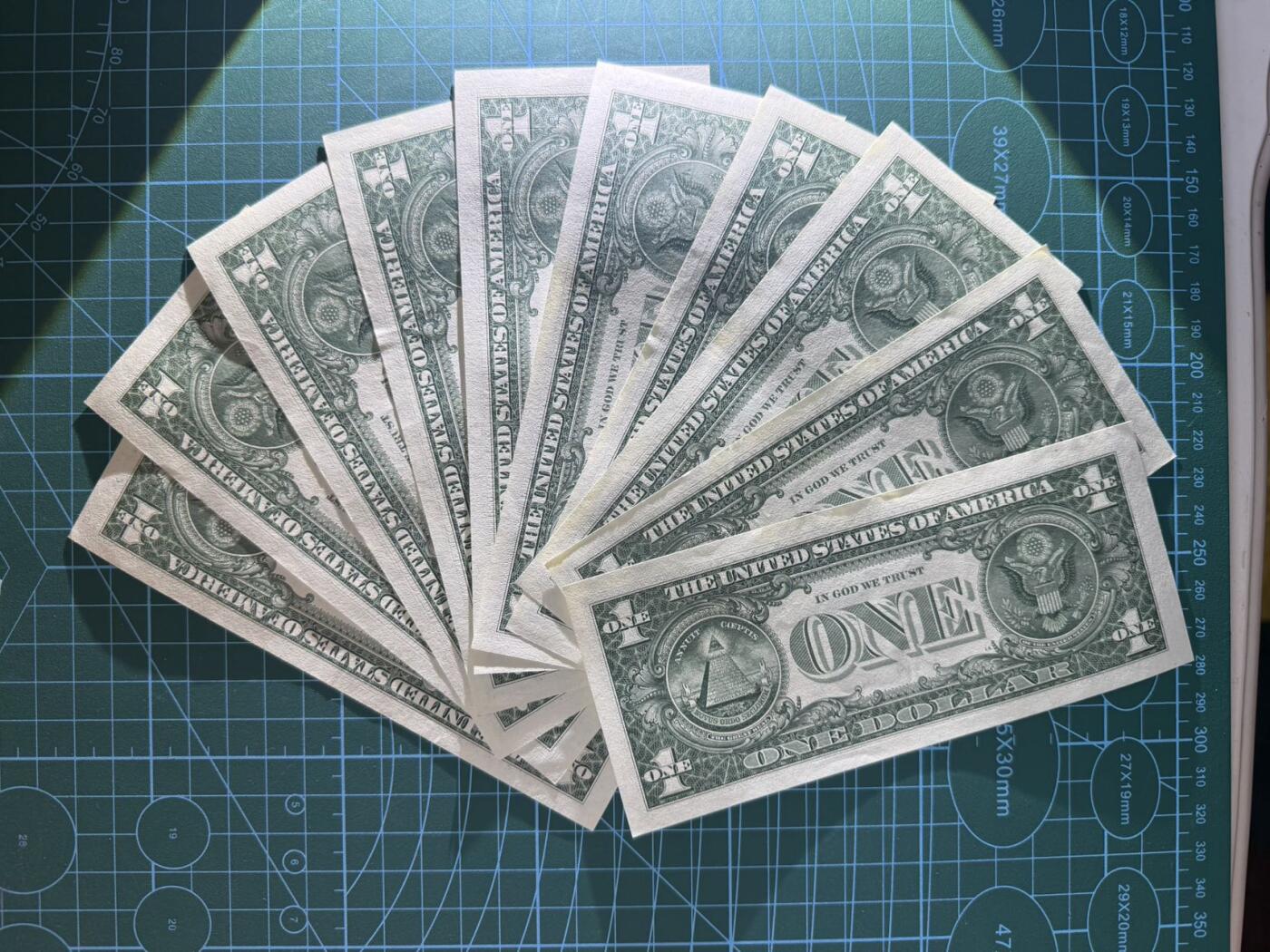 【炜奕收藏】，第五十一期 美国1美元000-999豹子号一组共10张，UNC-/UNC品相