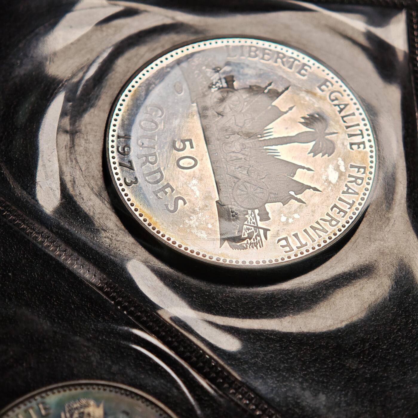 【德藏】世界币章拍卖第154期（拍品征集中~欢迎藏友联系） 1973年 海地精制纪念套币 原册