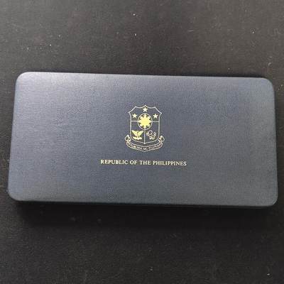 【全场包邮】纯粹捡漏拍479场（免费代拍第16场） - 菲律宾1975年官方精制套币-盒证全