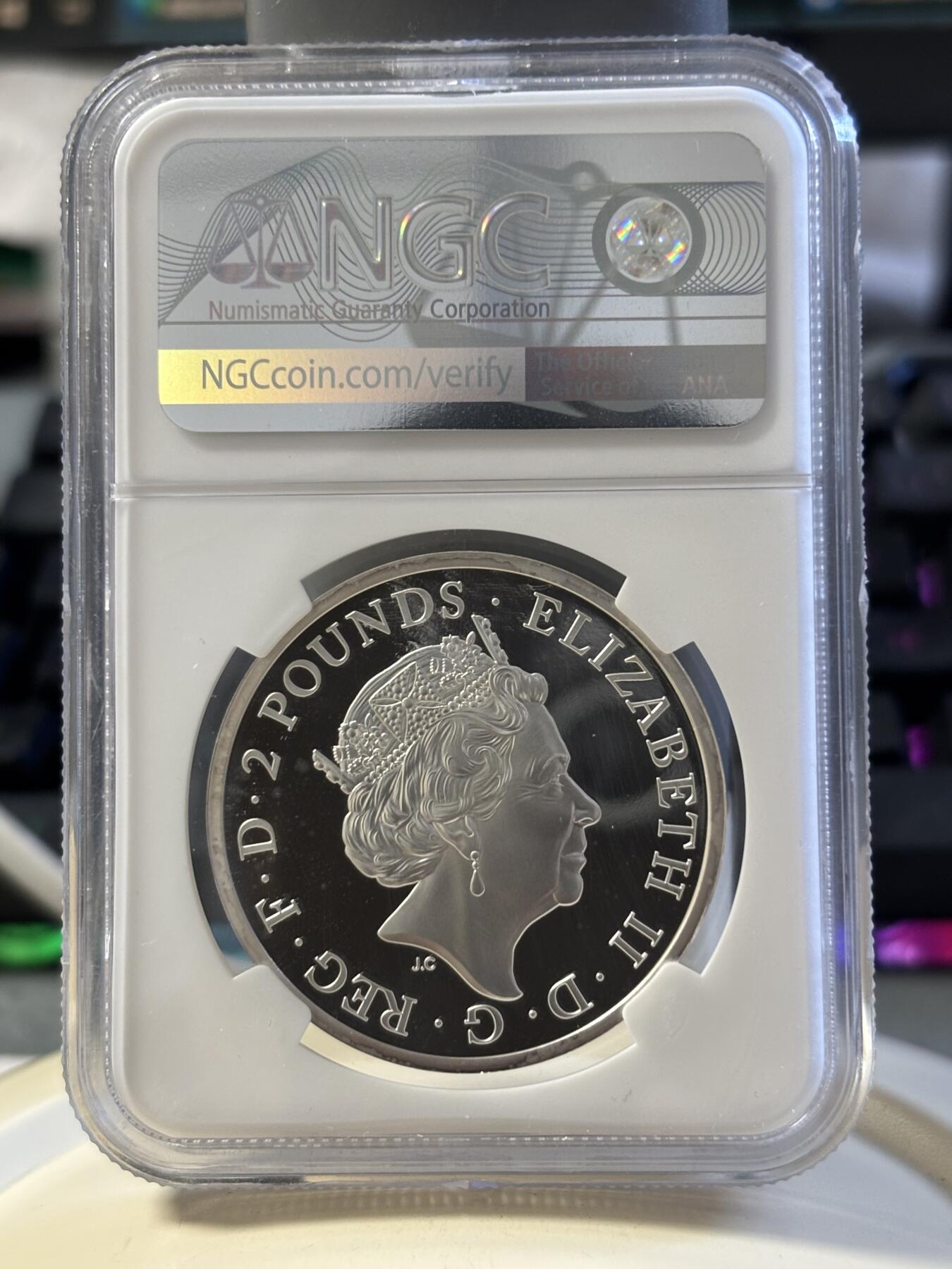 第182期拍卖 英国2022年都铎王朝神兽西摩豹1盎司精制纪念银币NGC-PF69原盒证书，999银，发行量7010枚