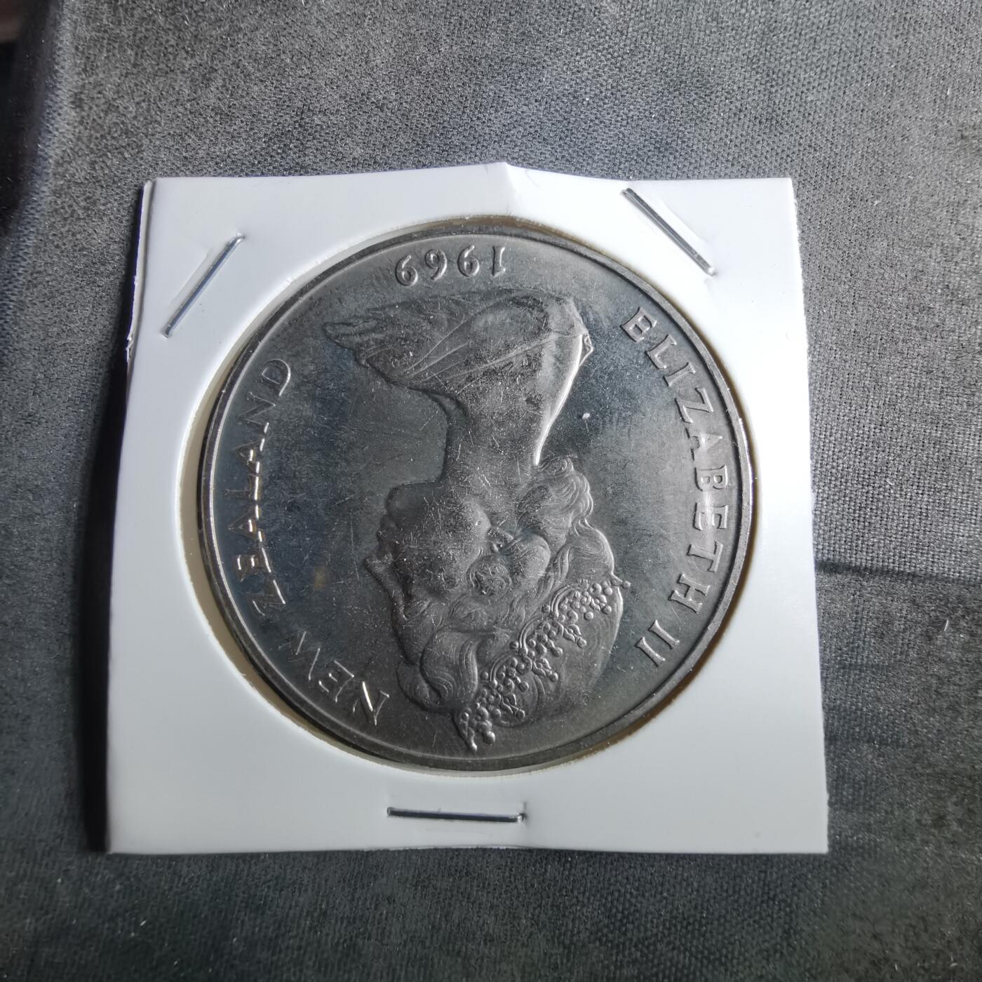 沼泽如烟--第910场 新西兰1969年一元纪念币