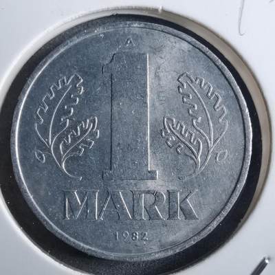 沼泽如烟--第910场 - 东德1982年1马克