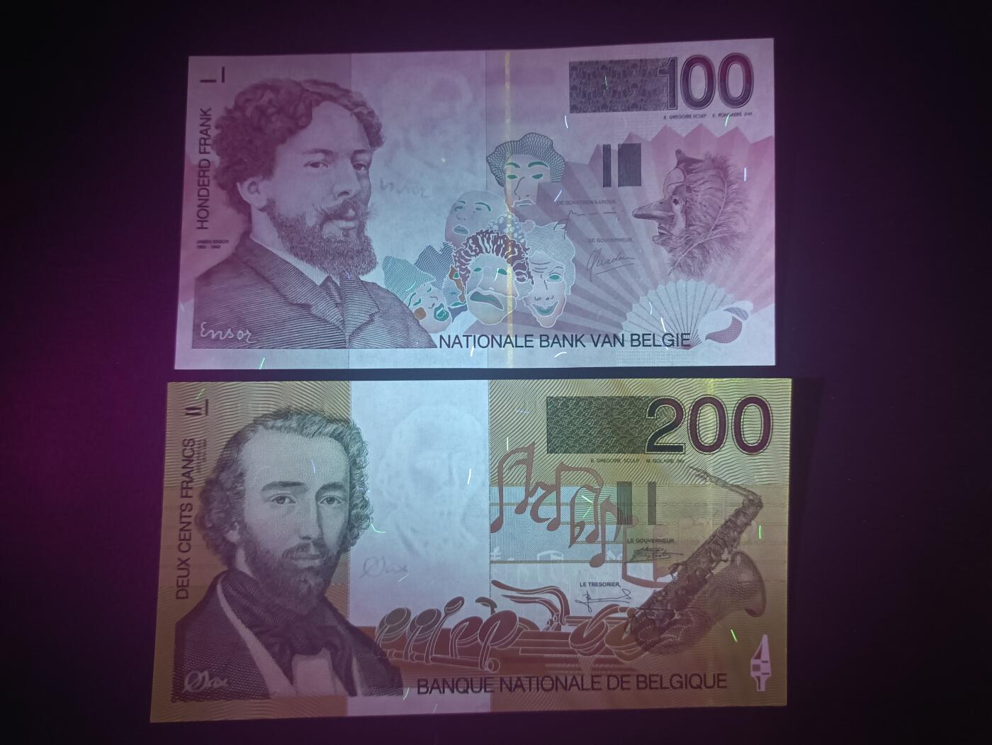 2025十一月第五期，总第203期 【地】比利时套钞批量两张UNC，剧作家詹姆斯.恩索尔和萨克斯管发明者