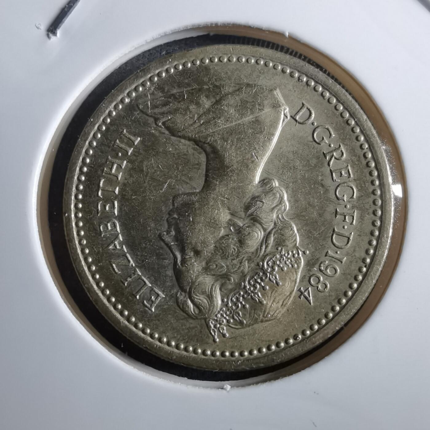 沼泽如烟--第910场 英国1984年一磅