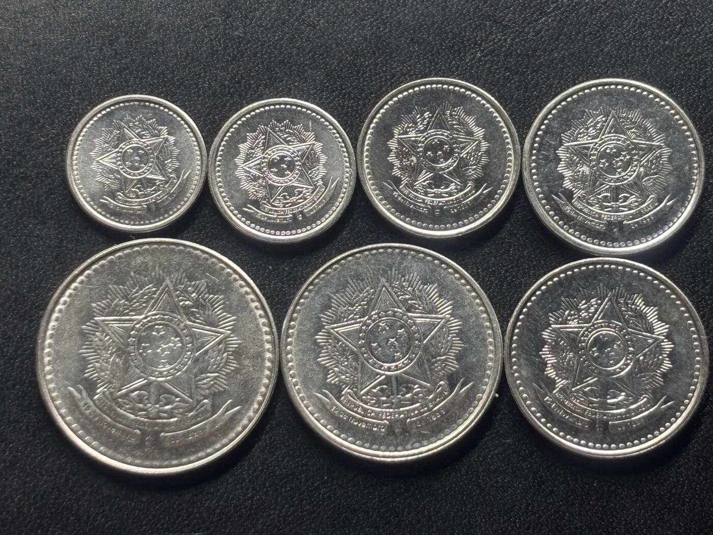 邮泉阁限时拍卖第三十六场 美洲硬币专场（硬币在国外。请付邮费6元。） 巴西1986-1988年7枚