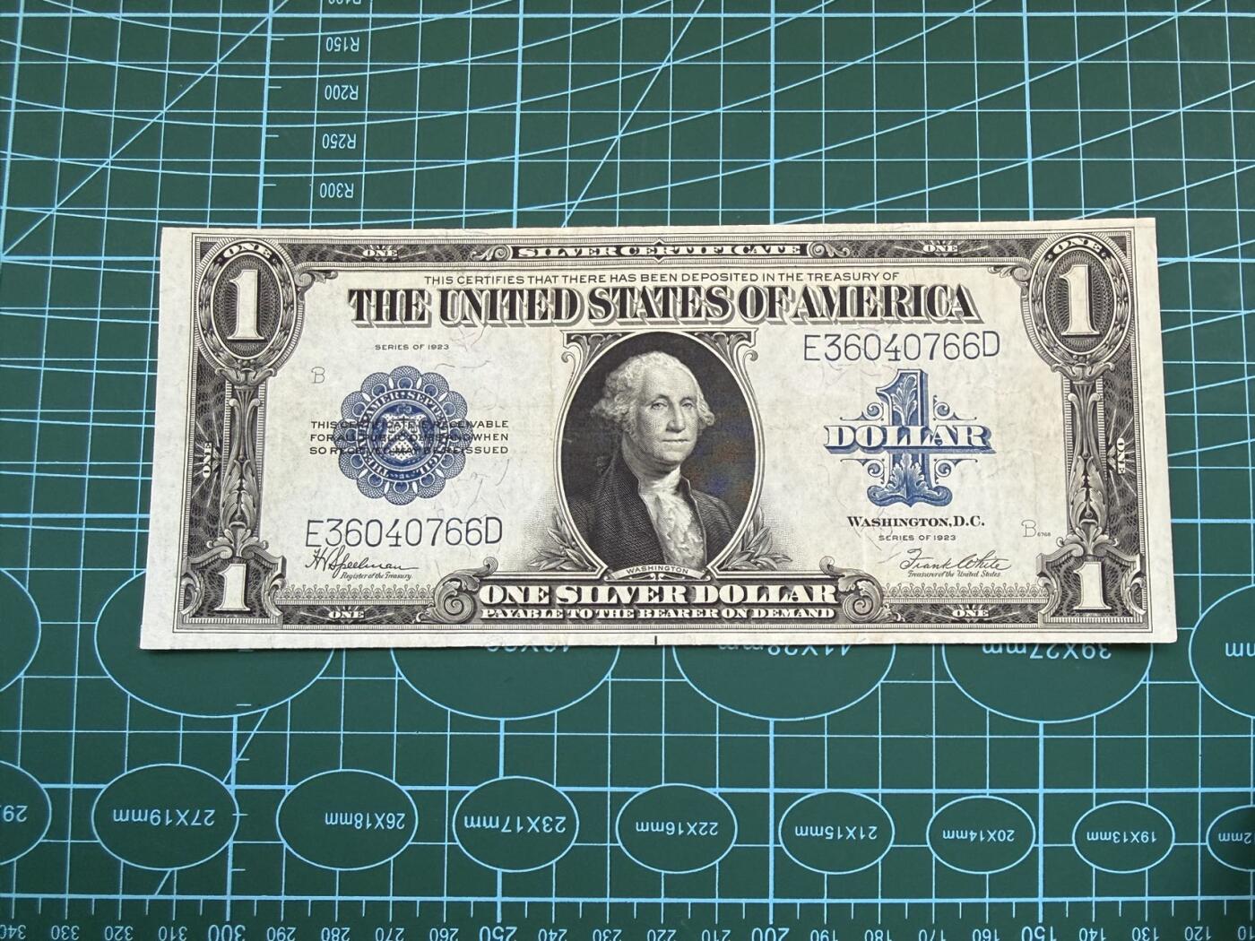 【炜奕收藏】，第五十一期 1923年美国1美元银币券，大票幅，品相如图