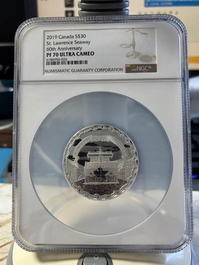 第182期拍卖 - 加拿大2019年圣劳伦斯海道60周年2盎司波纹边银币NGC-PF70原盒证书，9999银，62.694克，发行2000枚