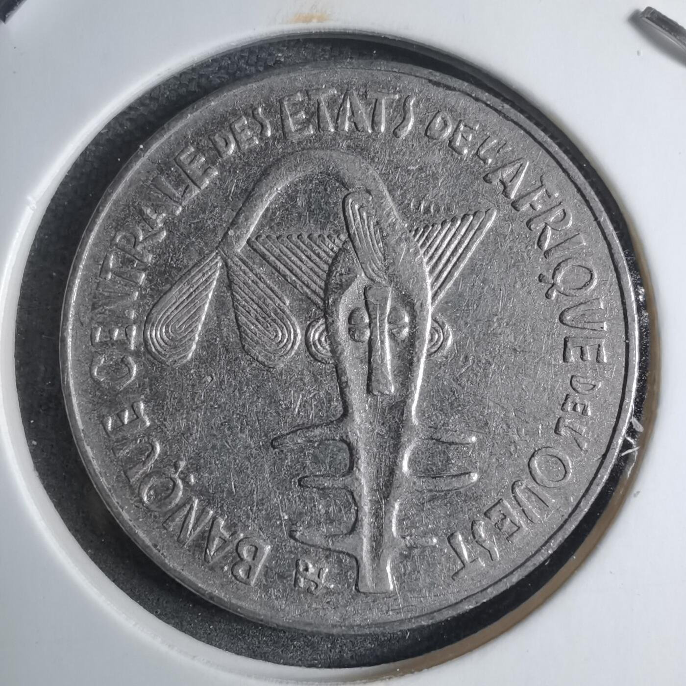 沼泽如烟--第909场 西非1992年100法郎