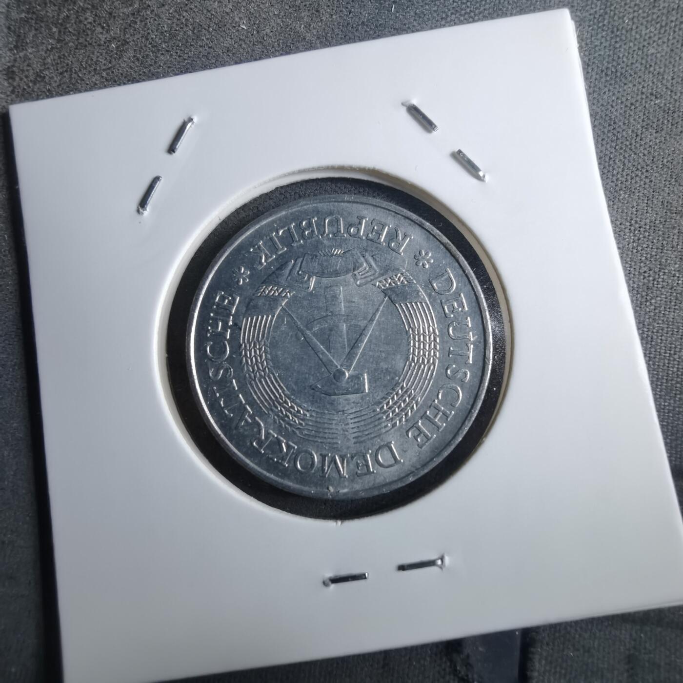 沼泽如烟--第910场 东德1982年1马克