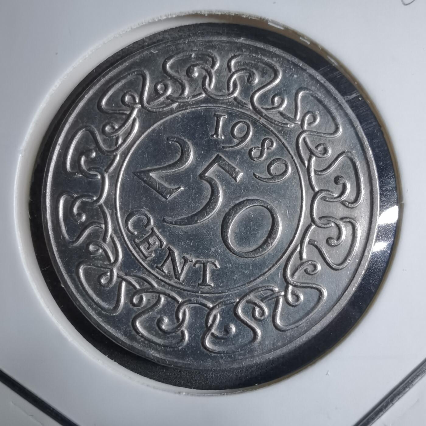 沼泽如烟--第909场 苏里南1989年250分