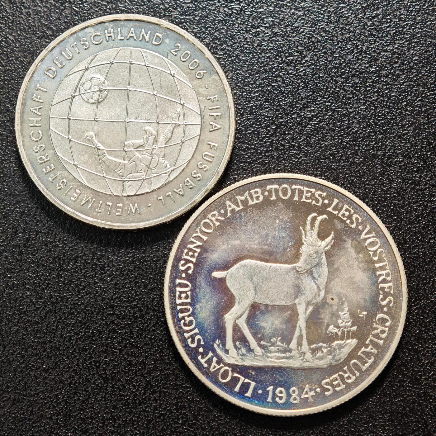【德藏】世界币章拍卖第154期（拍品征集中~欢迎藏友联系） 2枚一组 1984年 安道尔野生动物20第纳尔纪念银币 及 2005年 德国世界杯10欧元纪念银币 直径约：32.3mm/10E，34.9mm/20D；重约：18.1g/10E，16.1g/20D