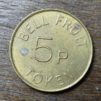 【铜匠收藏】★第132场★散币场，无佣金，30包邮。不满30元，支付5元运费。《接受代拍 代送NGC评级》 - 英国5便士 自动投币售货机代用币 黄铜币 token