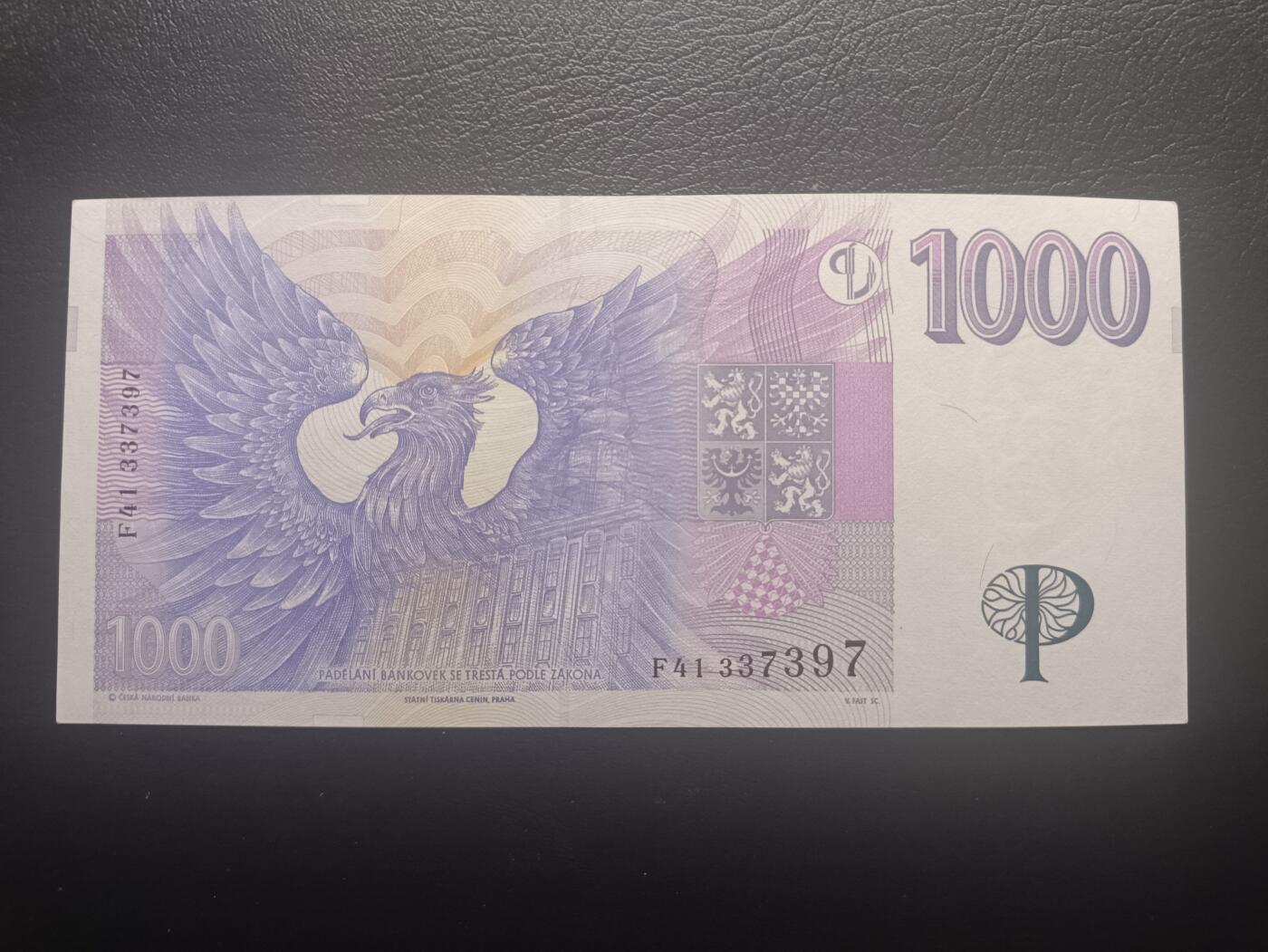 2025十一月第五期，总第203期 捷克1996年1000克朗UNC-，早期细安全线版本，历史学家帕拉斯基和波西米亚雄鹰下的中央银行大楼