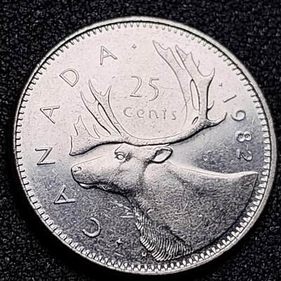 泉币菌-第135场-精品福利场 - 高币值 加拿大1982年1/4加拿大元 伊丽莎白二世 驯鹿 24mm 