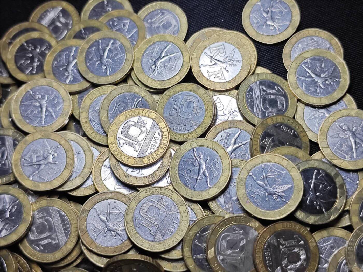 KK钱币收藏小铺 （套币 好品/批量散币 银币）专场  2月预留时间 周末发货  法国10法郎各种年份 双色币一组347枚