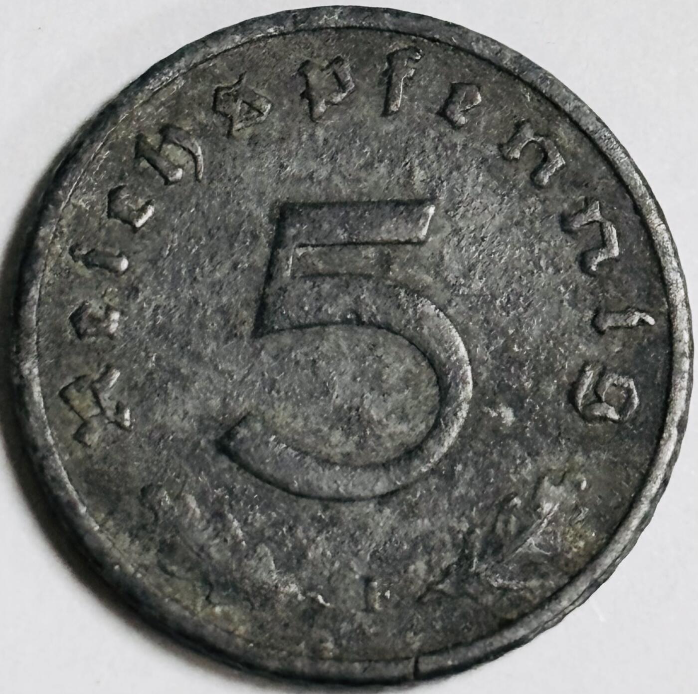 文馨钱币收藏第 282 场，【 长期接收代拍品】，加拿大老铜代用币，银币，德三系列场 极美品 1941 年德三帝国 5 芬尼锌币 F 标，锌币保存不易，品相佳，收藏不错