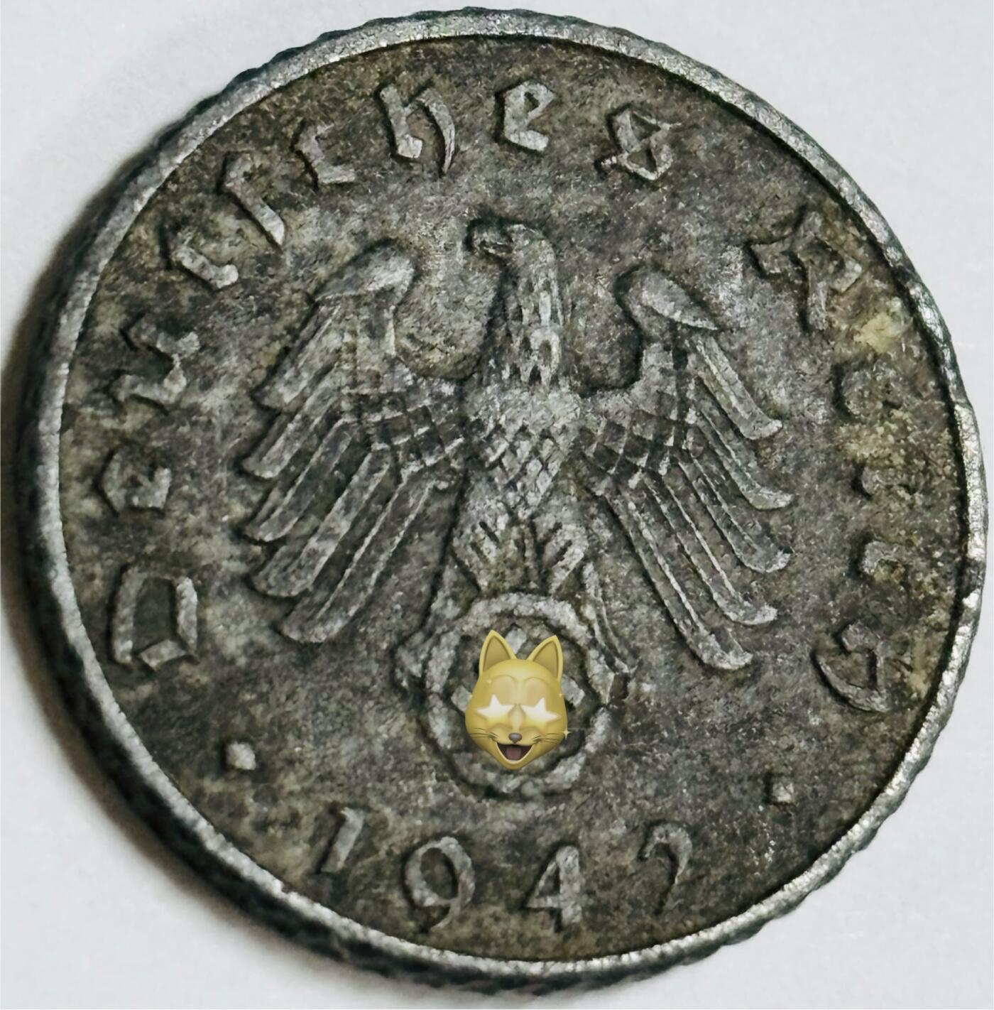 文馨钱币收藏第 282 场，【 长期接收代拍品】，加拿大老铜代用币，银币，德三系列场 极美品 1942 年德三帝国 5 芬尼锌币 A 标，锌币保存不错，收藏不错