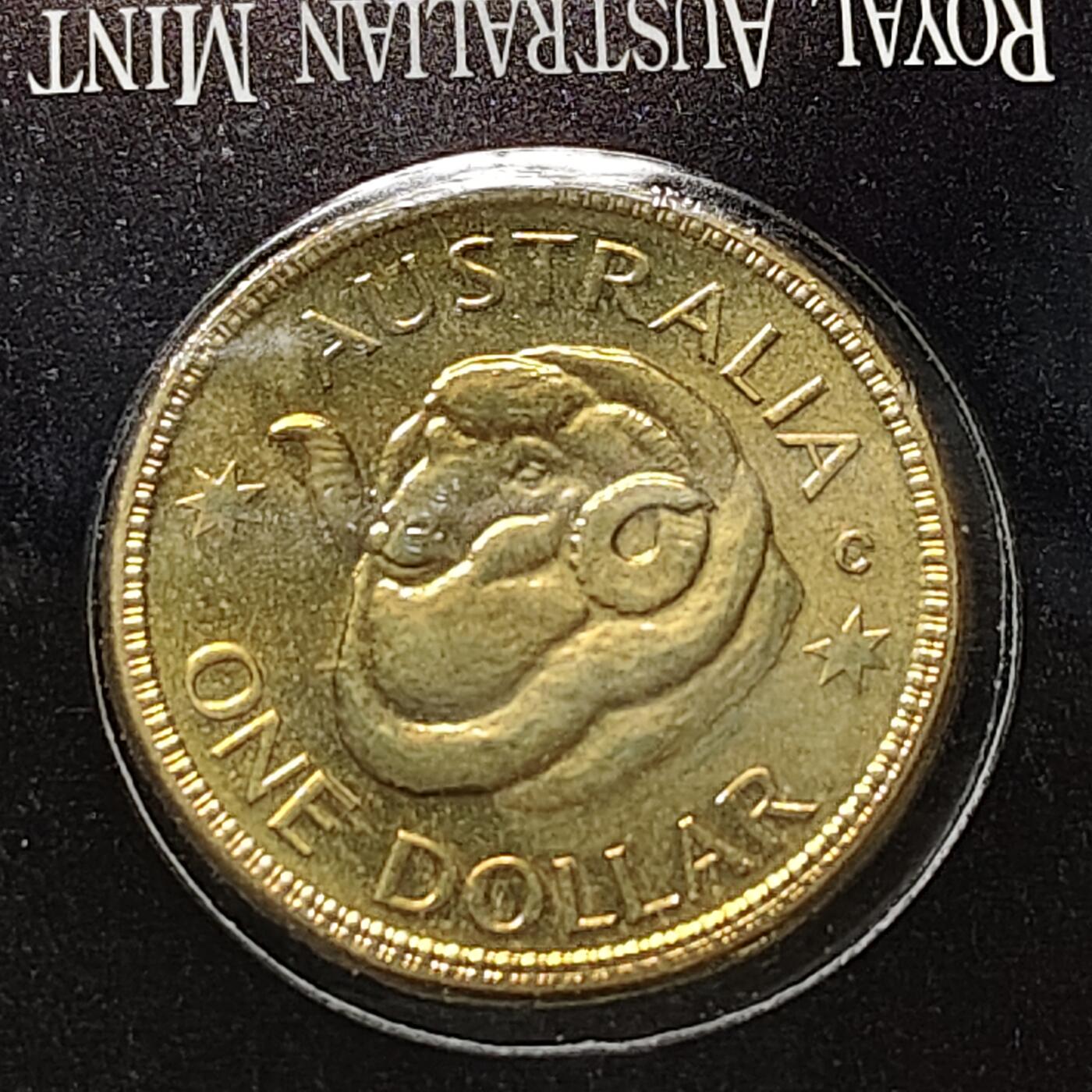 【全场包邮】纯粹捡漏拍480场（免费代拍第17场） 澳大利亚2011年1元复刻绵羊1先令图案（1938-1963年期间发行）官方卡装纪念币