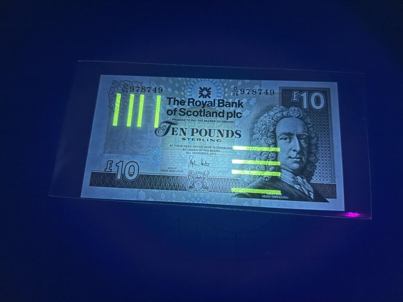 【炜奕收藏】，第五十一期 2010年苏格兰皇家银行10镑，UNC品相