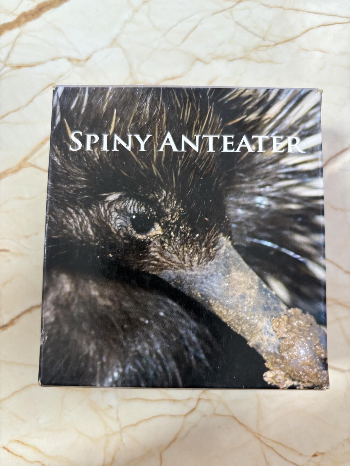 第182期拍卖 巴布亚新几内亚2012年动物针鼹食蚁兽镶黑钻石银币，999银，发行1000枚