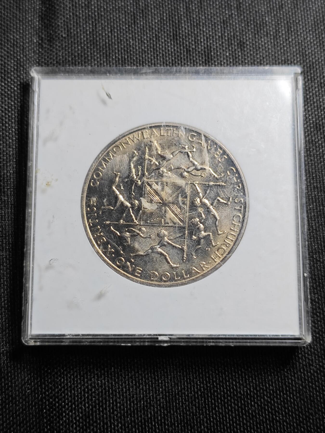 KK钱币收藏小铺 （套币 好品/批量散币 银币）专场  2月预留时间 周末发货  1974新西兰1元克朗形纪念币