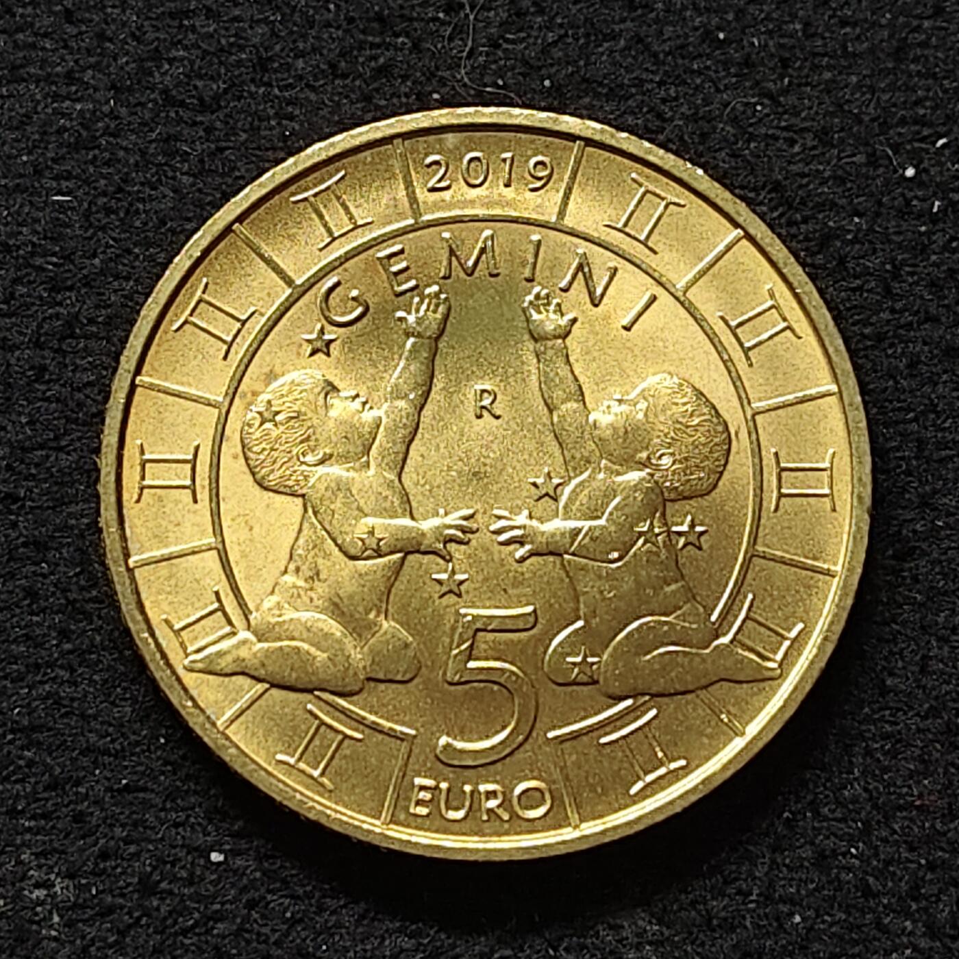 【全场包邮】纯粹捡漏拍480场（免费代拍第17场） 圣马力诺2019年5欧元十二星座双子座纪念币