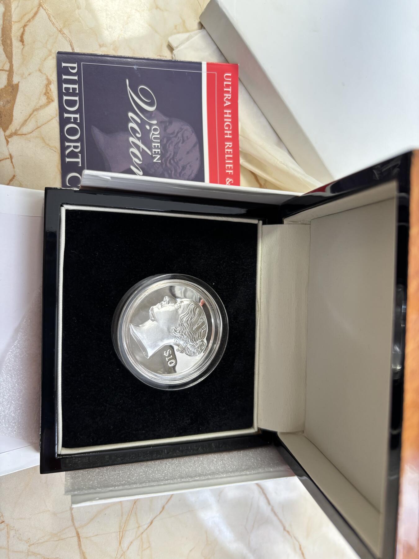 第182期拍卖 维尔京2017年维多利亚女王2盎司超高浮雕加厚银币，999银，发行量650枚