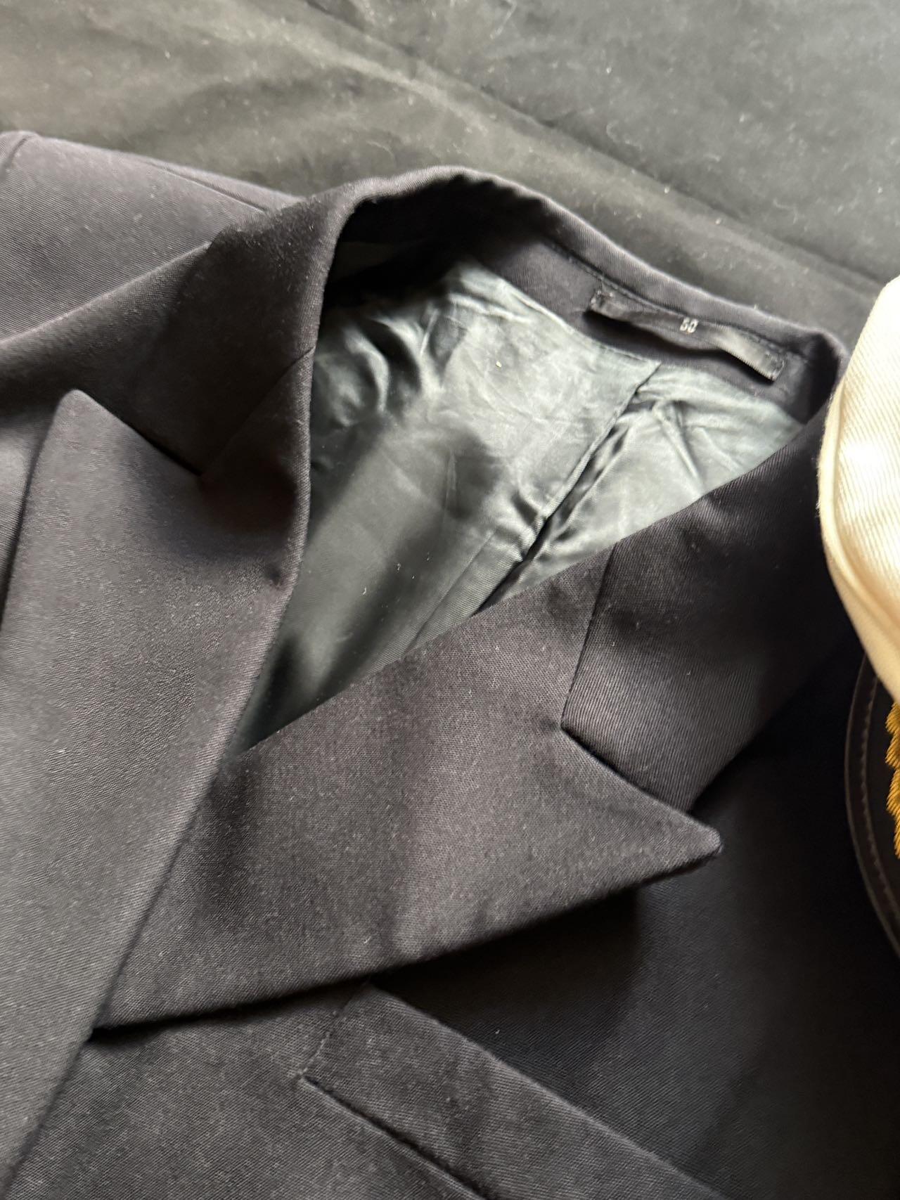 戎马世界章牌大赏第108期 西德海军制服一套，官改将衣服裤子帽子一套，帽子为emd复刻