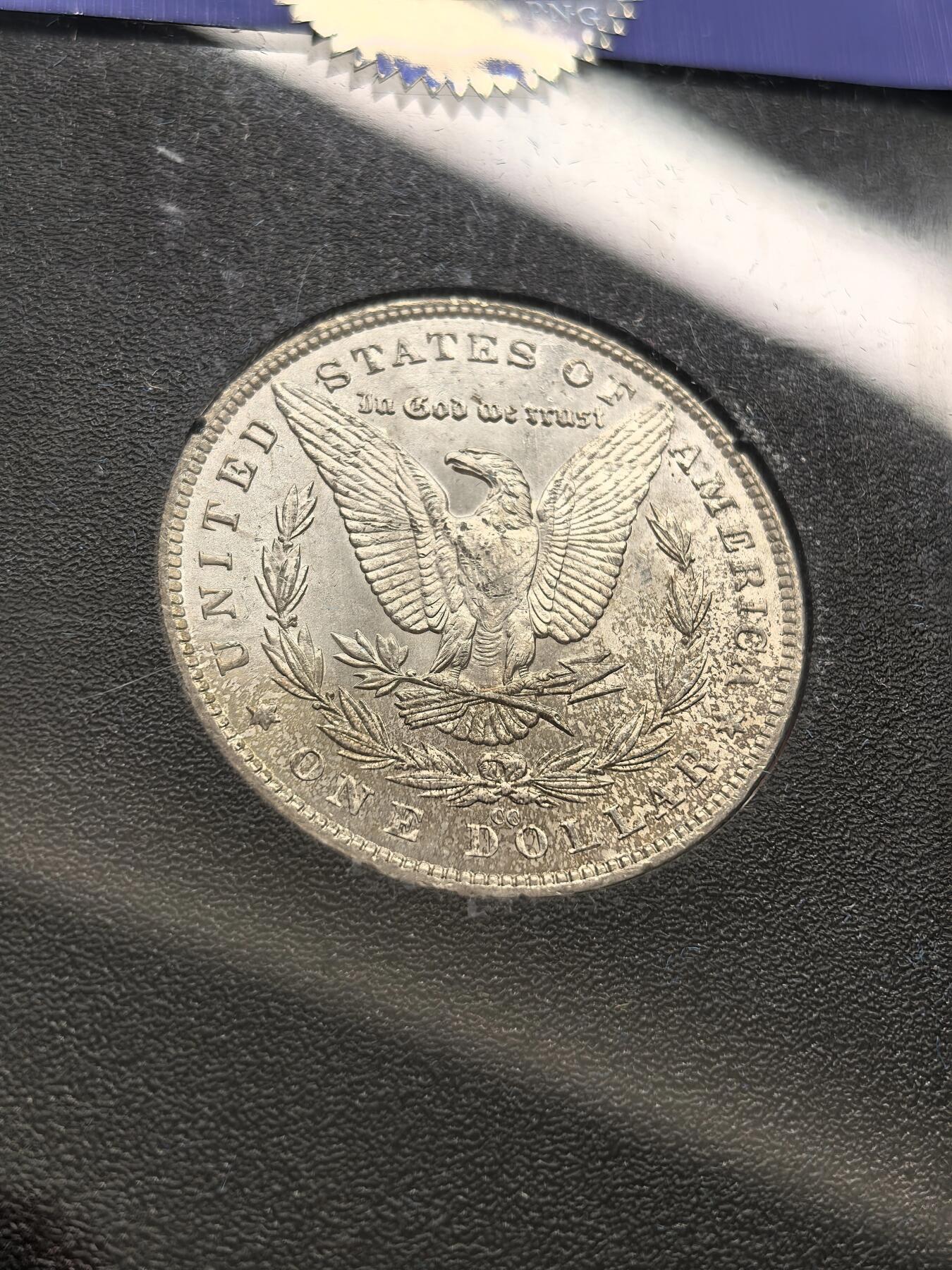 博洋堂藏家专场系列之美国钱币白金之夜专场暨第148期（全场包邮） NGC MS64 美国1882 CC 摩根 卡森厂 GSA大封装 附原盒及证书 鹰面褐色老包浆 高分难得 十字转光