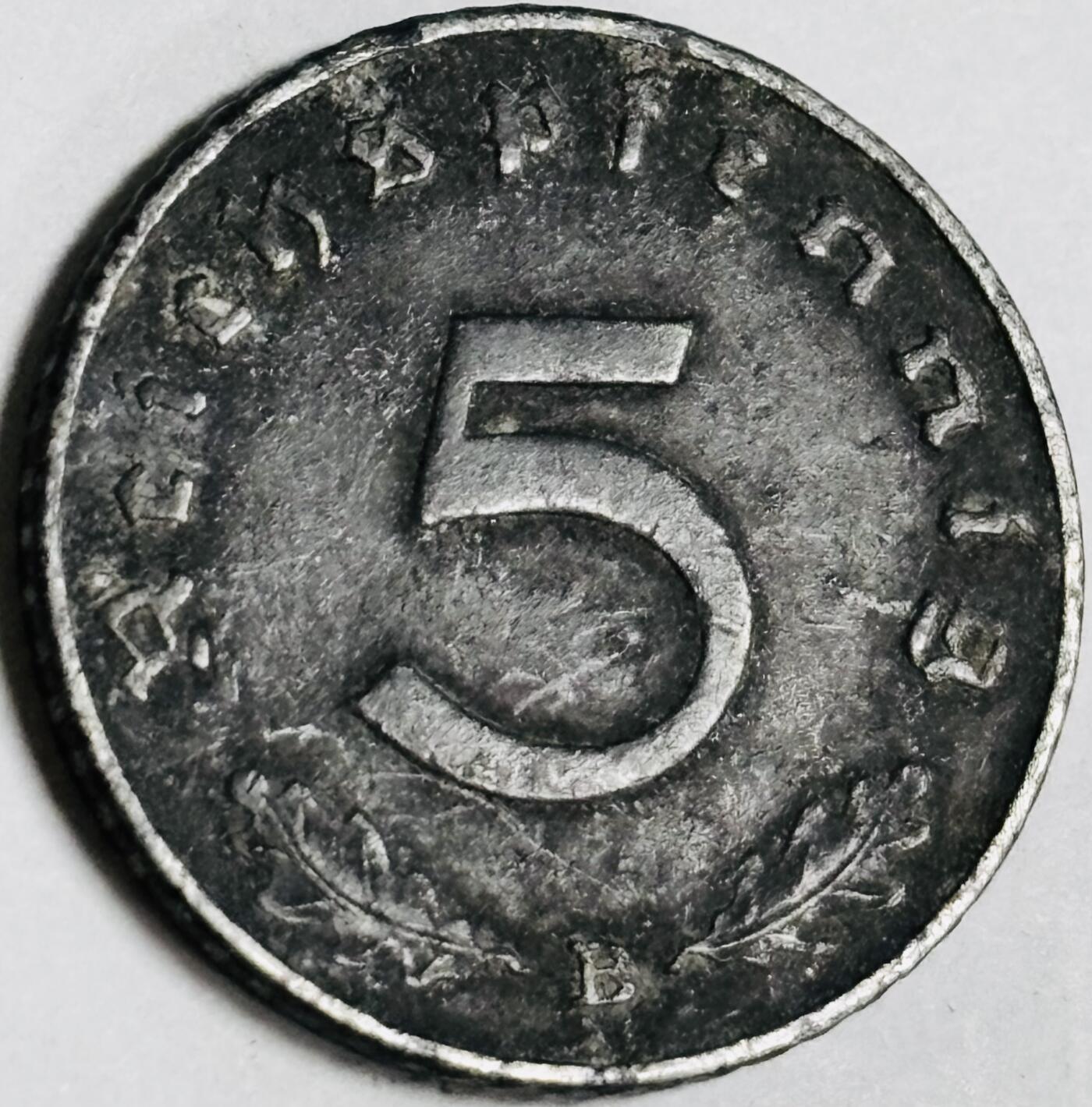 文馨钱币收藏第 282 场，【 长期接收代拍品】，加拿大老铜代用币，银币，德三系列场 极美品 1941 年德三帝国 5 芬尼锌币 B 标，锌币保存不易，品相佳，收藏不错