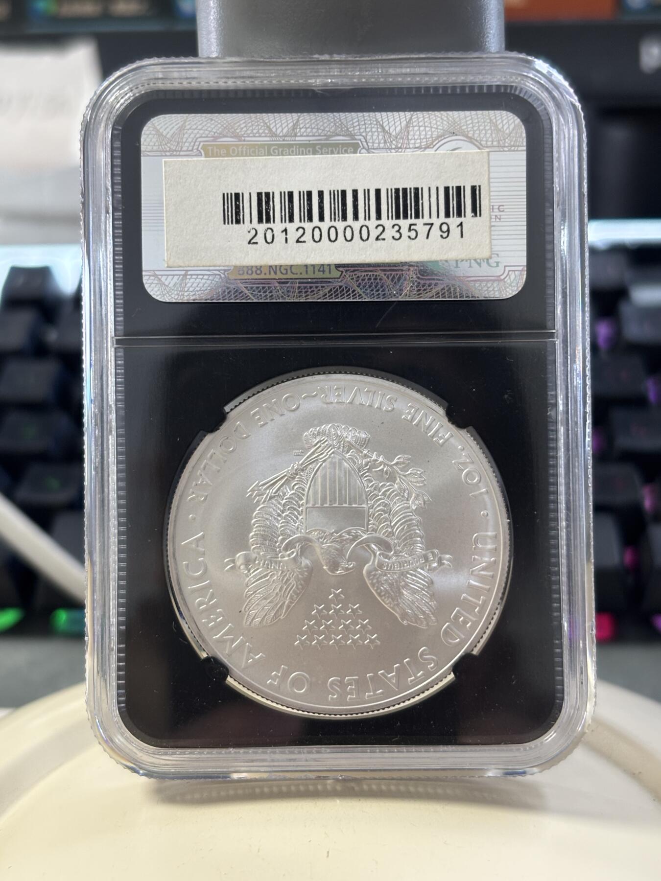 第182期拍卖 美国2012年鹰洋银币美国自由女神银币NGC-MS70，1盎司，999银