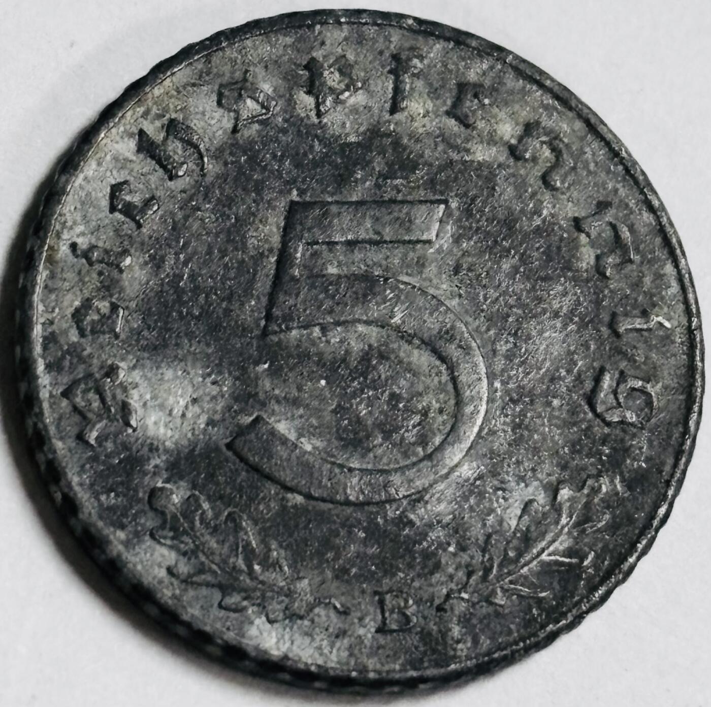 文馨钱币收藏第 282 场，【 长期接收代拍品】，加拿大老铜代用币，银币，德三系列场 极美品 1941 年德三帝国 5 芬尼锌币 B 标，锌币保存不错，收藏不错