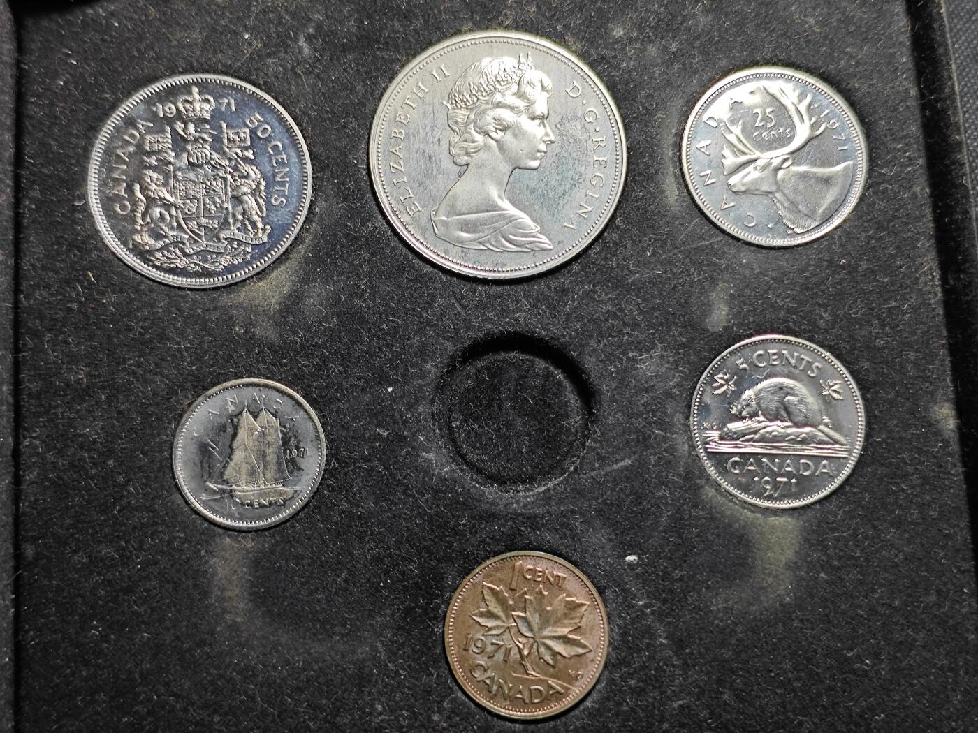 KK钱币收藏小铺 （套币 好品/批量散币 银币）专场  2月预留时间 周末发货  1971加拿大大小面值清年套币