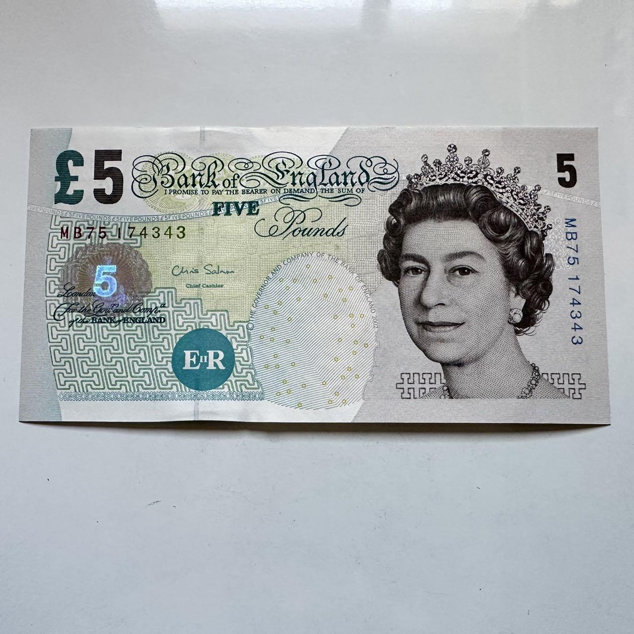 🌹外币初藏🌹🐯2025年第131场  每周二四六晚8️⃣点 接代拍 英国2002版五英镑