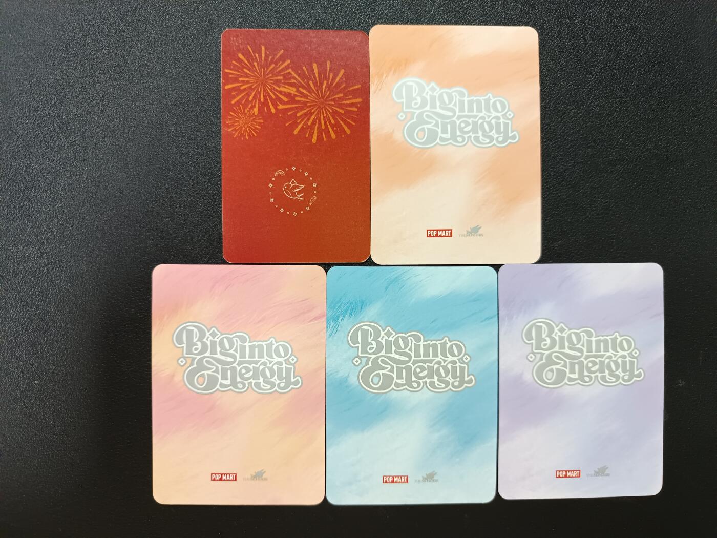 天玑星卡拍第141期《11.24周一截拍》持续收拍收评中 满赠卡需备注 泡泡玛特潮玩等普卡五张