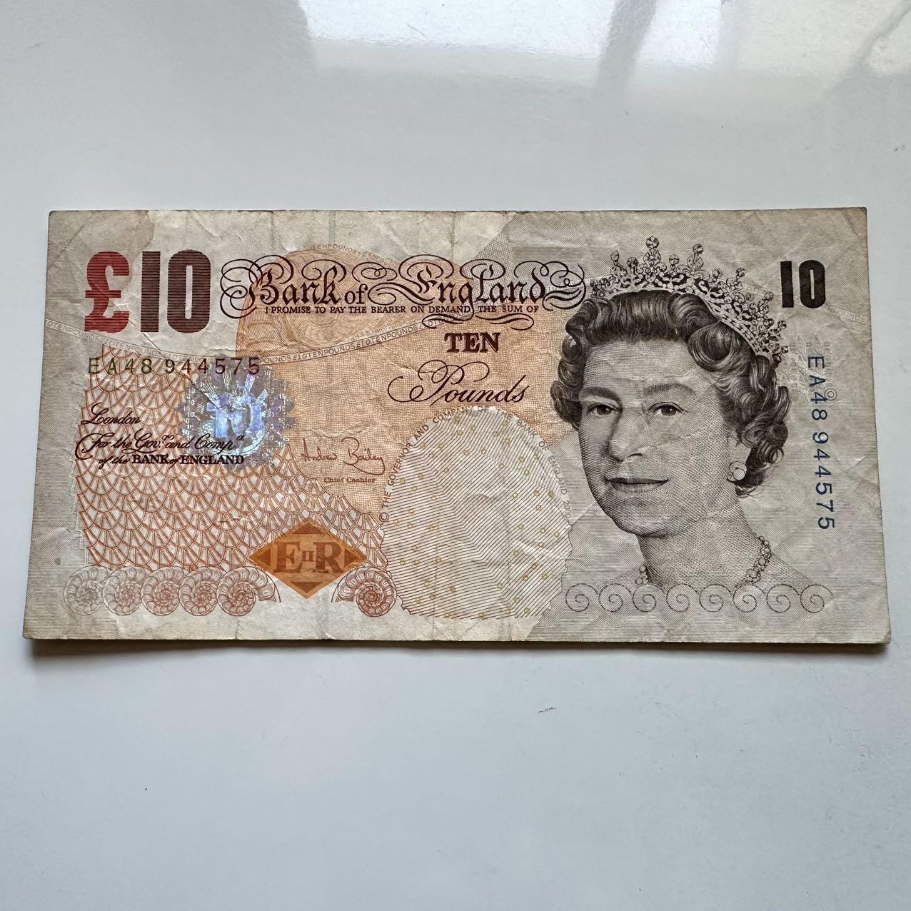 🌹外币初藏🌹🐯2025年第131场  每周二四六晚8️⃣点 接代拍 英国2000版10英镑 达尔文