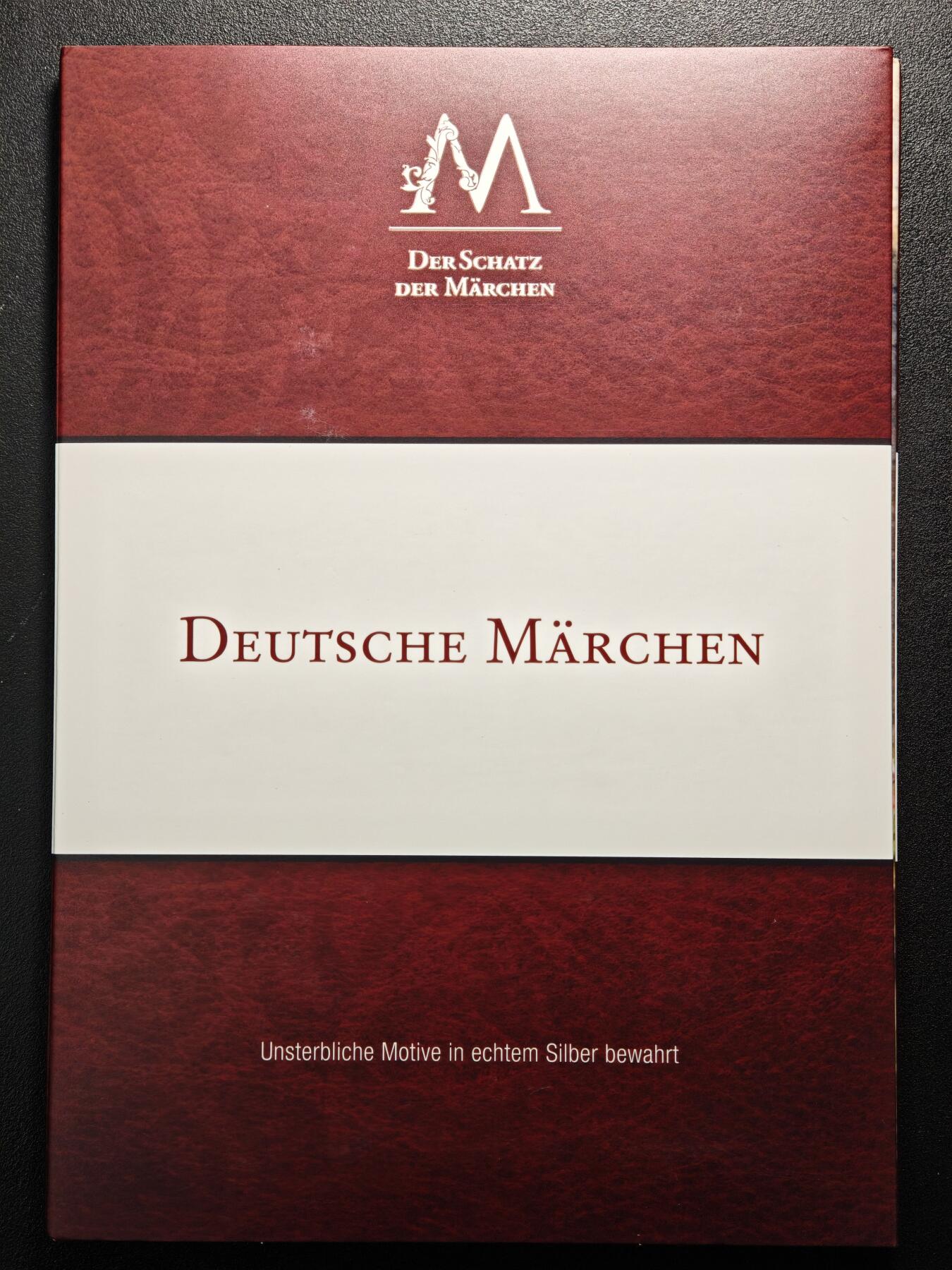 【德藏】世界币章拍卖第154期（拍品征集中~欢迎藏友联系） 10枚一册 德国童话故事彩绘纪念银章 原盒 原证书 （36mm/枚 333银/枚 14.66g/枚）设计极其精美