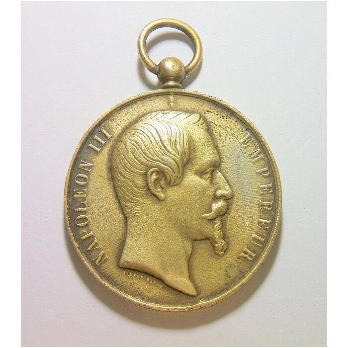 【旋风钱币】12月6日19:00准时开拍 精美欧洲币章、银币银章、第三帝国钱币等 全场包邮！ 法国1855年 拿破仑三世徽盾雄鹰 高浮雕精制大镀金章 56MM 鎏金工艺（蘸金水） 金层要厚