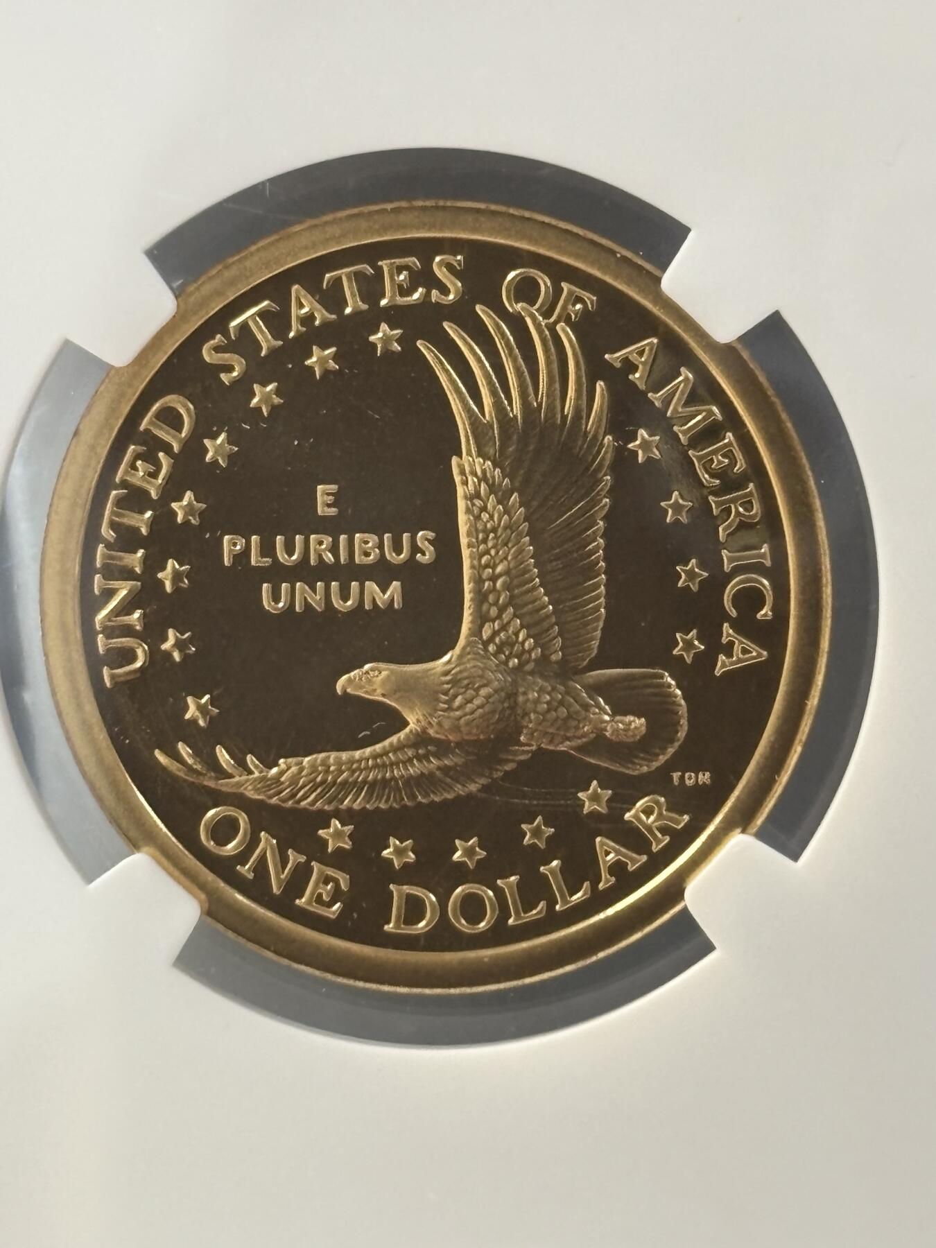 第182期拍卖 美国2000年萨卡加维亚1美元精制币NGC-PF69，获最受欢迎币，还获得2000年德国硬币杂志读者年度评选第二名