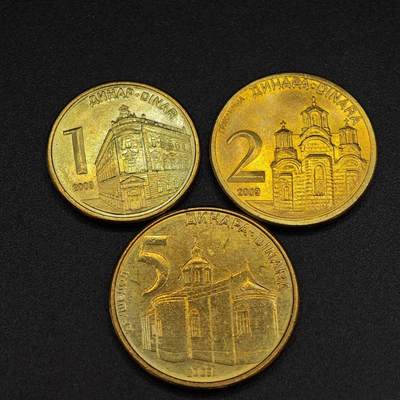 【淘币小摊】实时拍第八百零三拍   散币套币场   满百包邮可预留二周 每周一统一发货   - 塞尔维亚2009年3枚