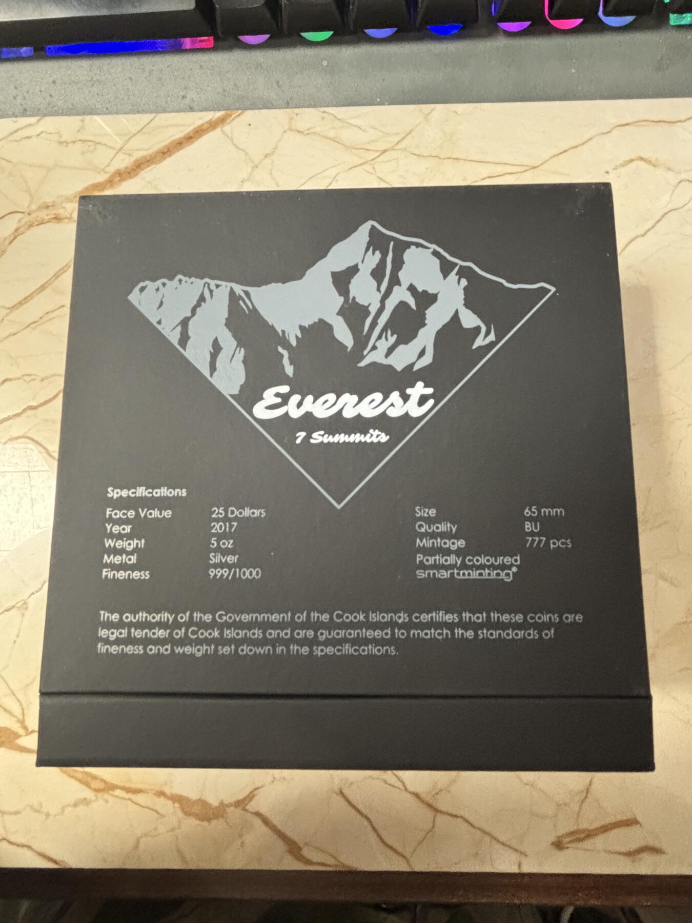 第183期拍卖 获奖库克2017年七大峰系列珠峰5盎司高浮雕银币，999银，发行777枚