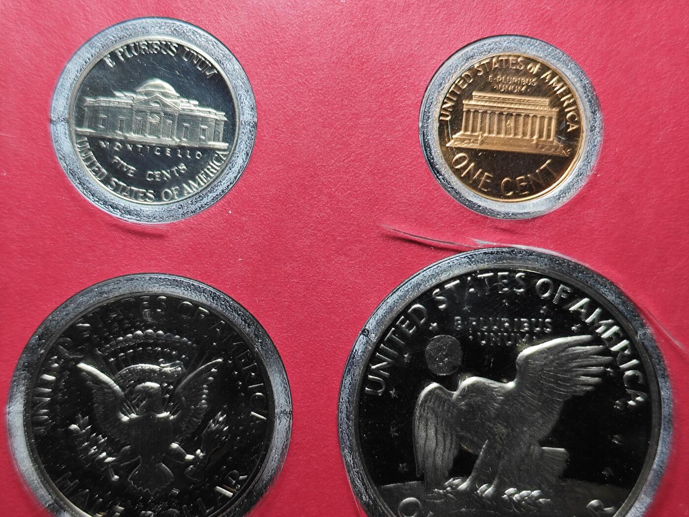 KK钱币收藏小铺 （套币 好品/批量散币 银币）专场  2月预留时间 周末发货  1977美国清年精制币一套 含艾克大一元精制